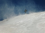 12 La vetta del M. Croce di Muggio sferzata dal vento !